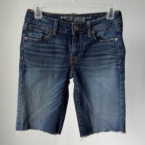 American Eagle Outfitters Women's Blue Denim Shorts, size 0